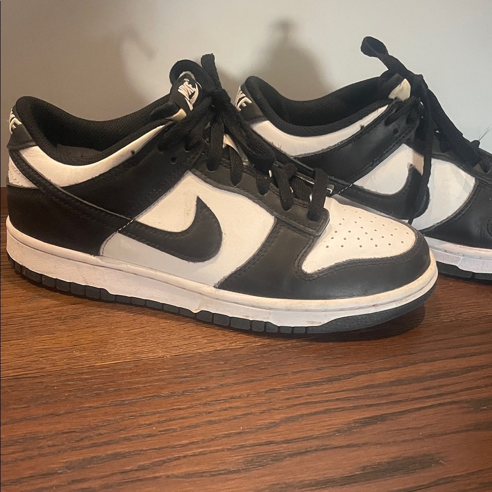 Nike Men's Black and White Low-Top Sneakers- Panda Dunks